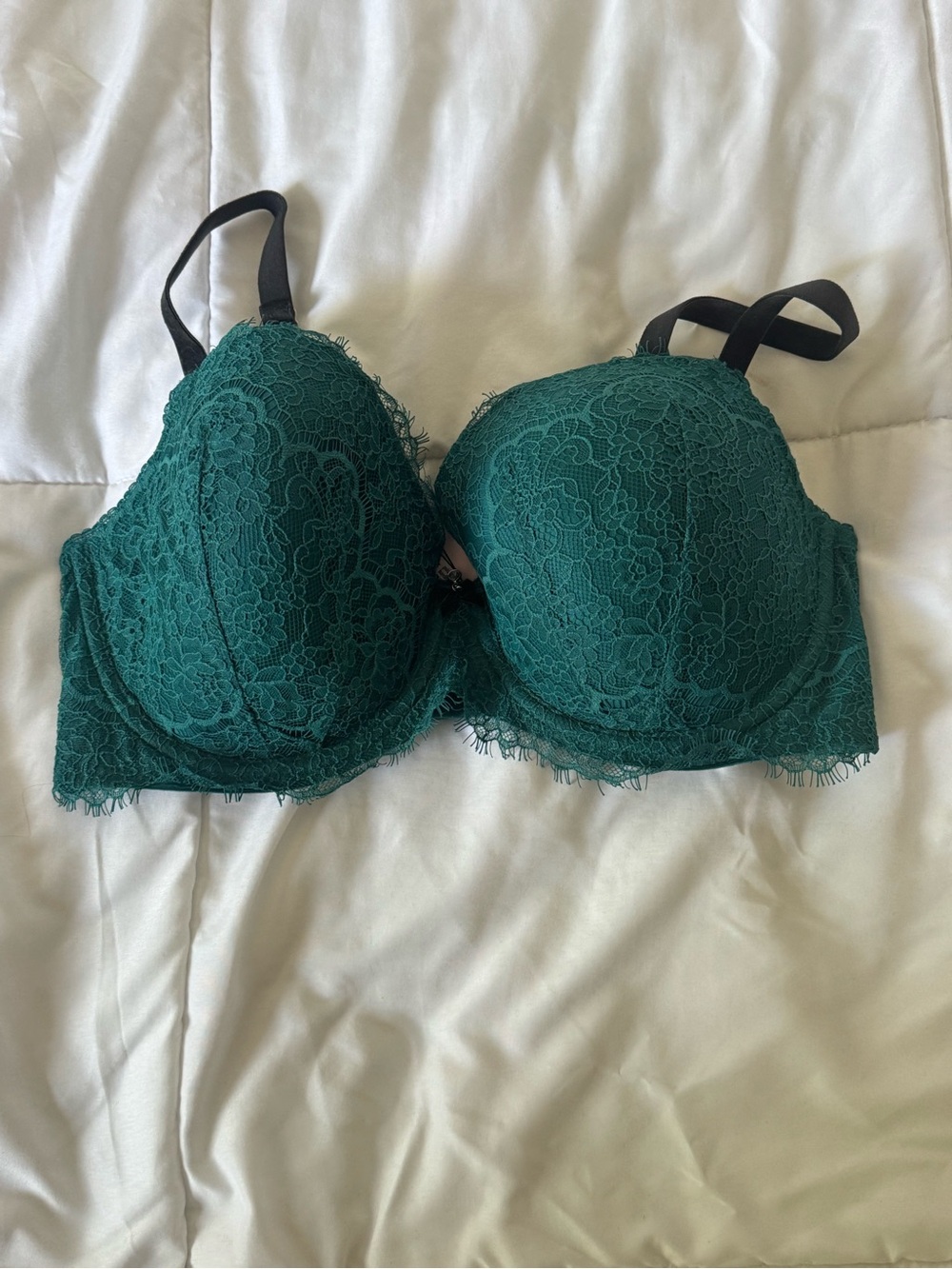 Victoria’s Secret Lace Push-Up Bra in Emerald Green - Women Intimates sz 36DDD